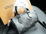 ルイヴィトンバッグ LOUIS VUITTON 2026新作 ショルダーバッグ