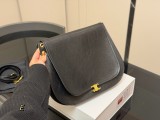 セリーヌバッグ CELINE 2026新作 ショルダーバッグ
