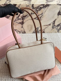 ミュウミュウバッグ Miu Miu 2026新作 ビジネスバッグ