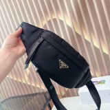 プラダバッグ PRADA 2026新作 ウェストポーチ