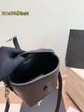 サンローランバッグ Yves Saint Laurent 2026新作 バケットバッグ