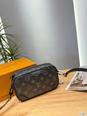 ルイヴィトンバッグ LOUIS VUITTON 2026新作 スリングバッグ