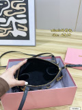 ミュウミュウバッグ Miu Miu 2026新作 スリングバッグ