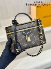 ルイヴィトンバッグ LOUIS VUITTON 2026新作 化粧ポーチ