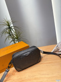 ルイヴィトンバッグ LOUIS VUITTON 2026新作 スリングバッグ