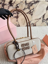 ミュウミュウバッグ Miu Miu 2026新作 ビジネスバッグ