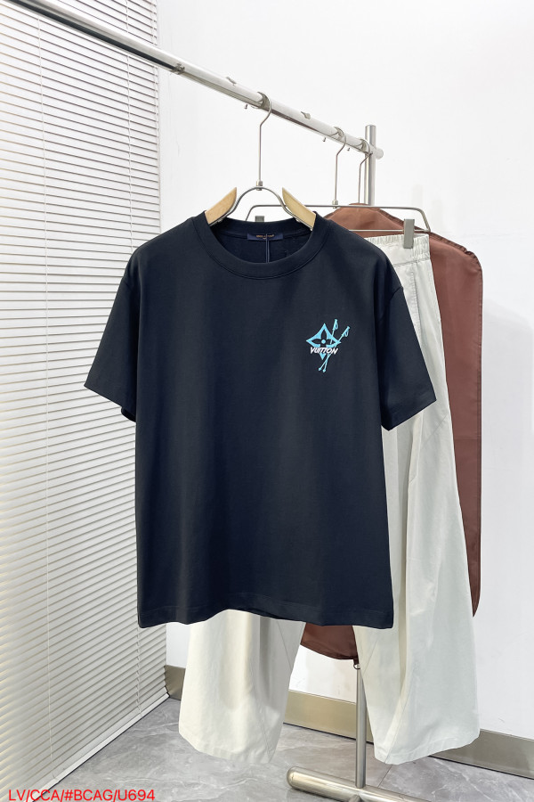 ルイヴィトン服 LOUIS VUITTON 2026新作 Tシャツ