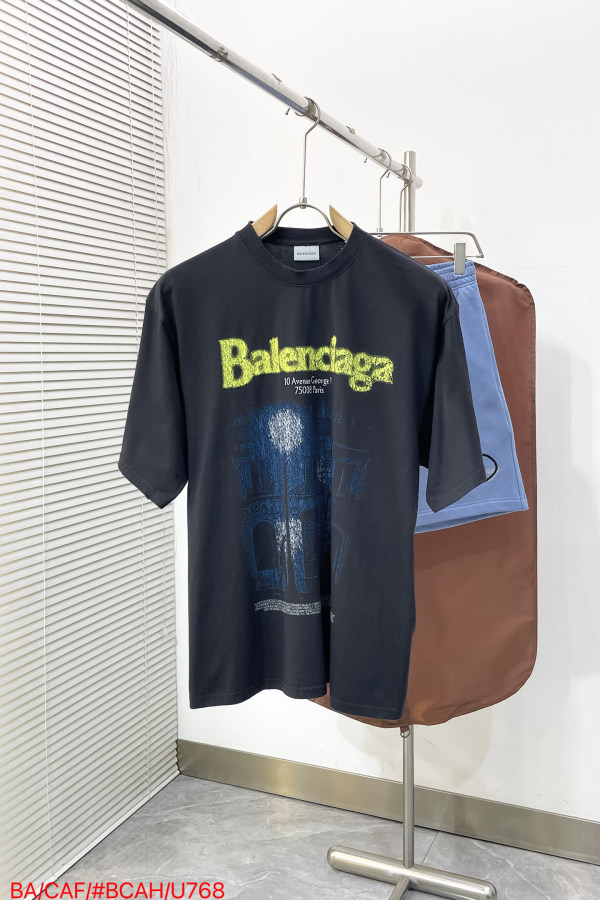 バレンシアガ服 BALENCIAGA 2026新作 Tシャツ