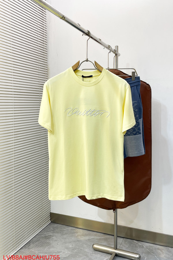 ルイヴィトン服 LOUIS VUITTON 2026新作 Tシャツ
