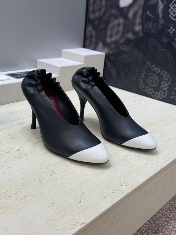 シャネル靴 CHANEL 2026新作 パンプス
