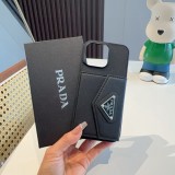 プラダiPhoneケース PRADA 2026新作 iPhoneケース