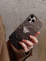 プラダiPhoneケース PRADA 2026新作 iPhoneケース