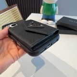 プラダiPhoneケース PRADA 2026新作 iPhoneケース