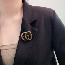 グッチブローチ GUCCI 2026新作 ブローチ