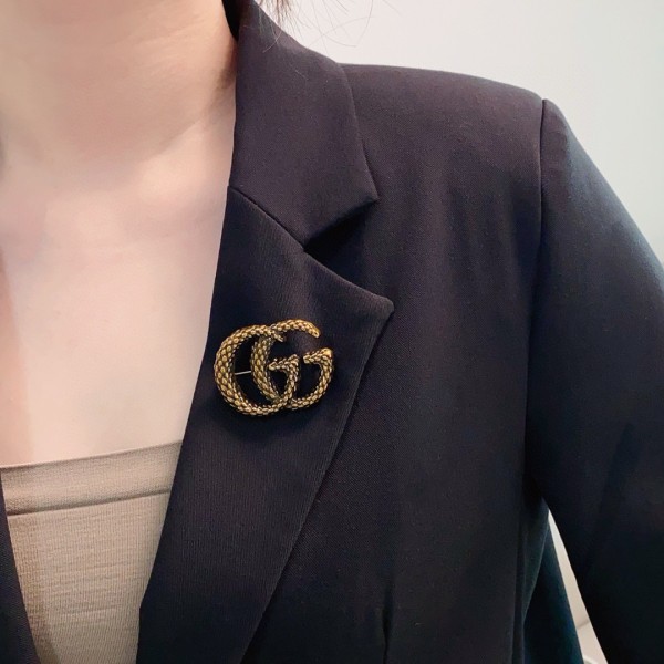 グッチブローチ GUCCI 2026新作 ブローチ