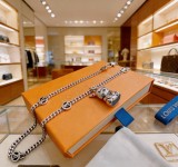ルイヴィトンネックレス LOUIS VUITTON 2026新作 ネックレス