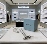 バレンシアガネックレス BALENCIAGA 2026新作 ネックレス