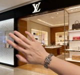 ルイヴィトンブレスレット LOUIS VUITTON 2026新作 ブレスレット