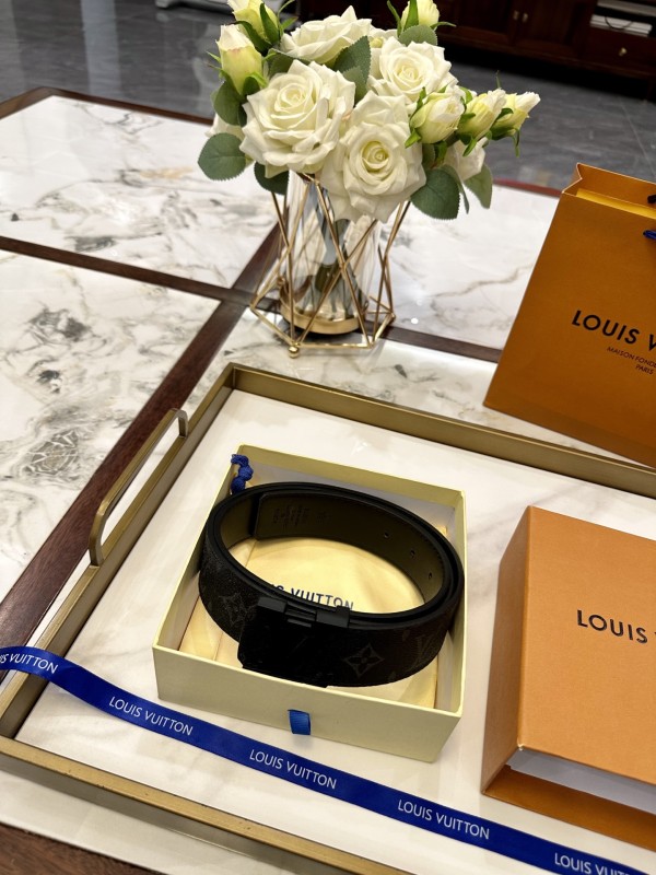 ルイヴィトンベルト LOUIS VUITTON 2026新作 ベルト