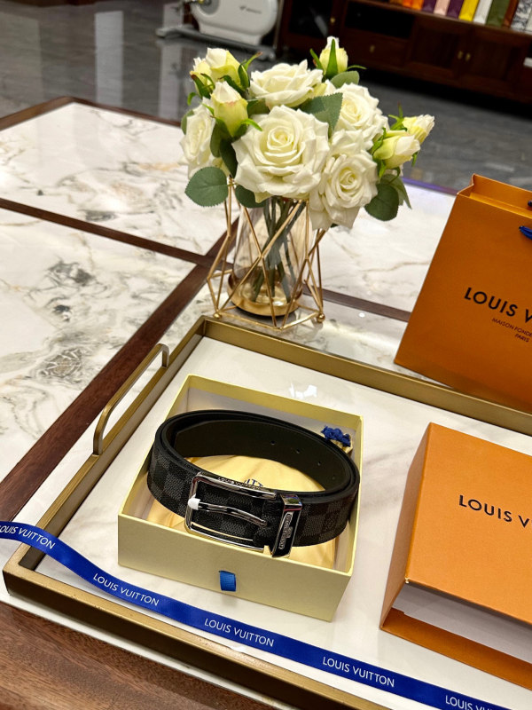 ルイヴィトンベルト LOUIS VUITTON 2026新作 ベルト