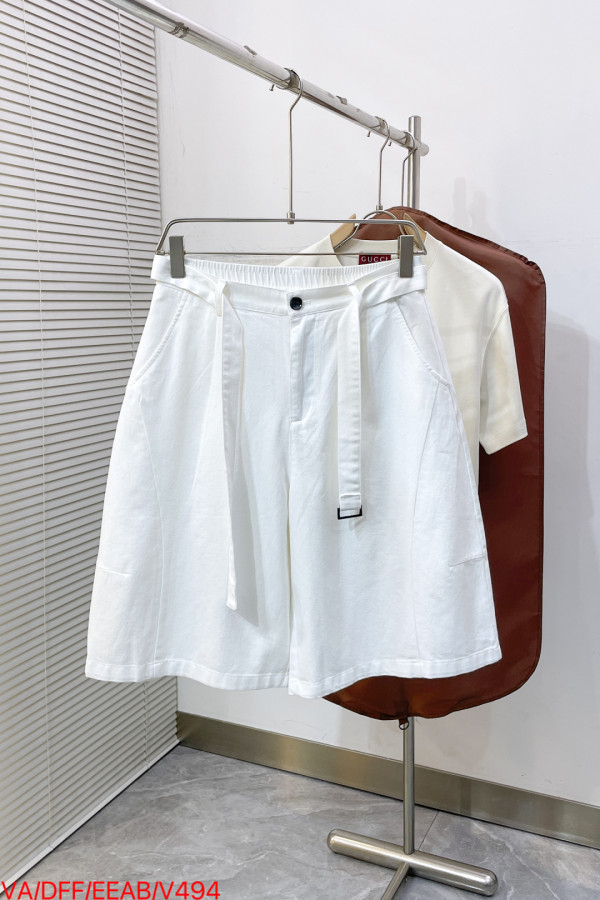 ヴァレンティノ服 VALENTINO 2026新作 ハーフパンツ