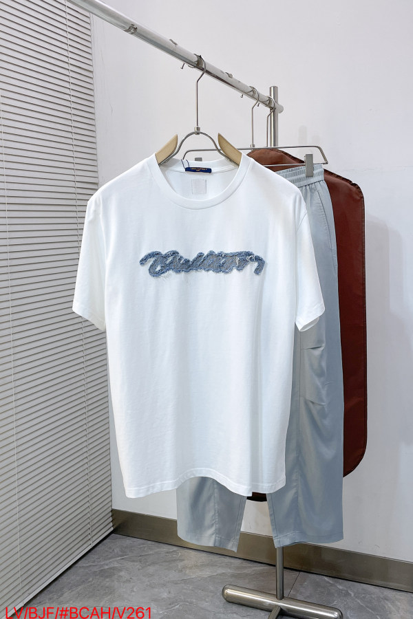 ルイヴィトン服 LOUIS VUITTON 2026新作 Tシャツ