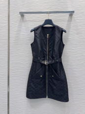ルイヴィトン服 LOUIS VUITTON 2026新作 ワンピース