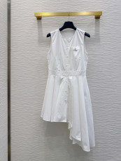 ルイヴィトン服 LOUIS VUITTON 2026新作 ワンピース
