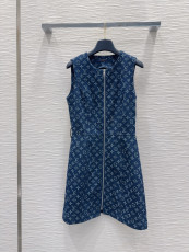 ルイヴィトン服 LOUIS VUITTON 2026新作 ワンピース