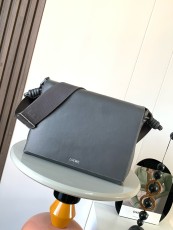 ロエベバッグ LOEWE 2026新作 高品質 スリングバッグ