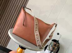 ロエベバッグ LOEWE 2026新作 高品質 スリングバッグ