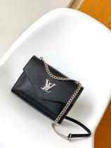 ルイヴィトンバッグ LOUIS VUITTON 2026新作 高品質 チェーンバッグ