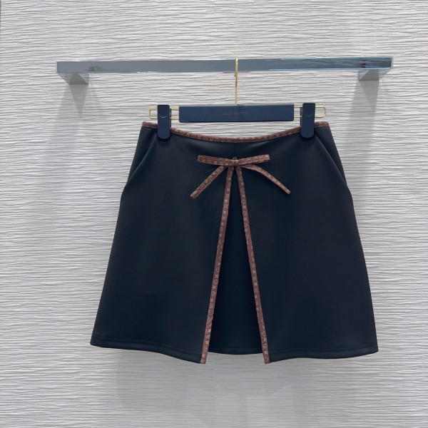 ルイヴィトン服 LOUIS VUITTON 2026新作 スカート