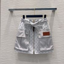 ルイヴィトン服 LOUIS VUITTON 2026新作 スカート