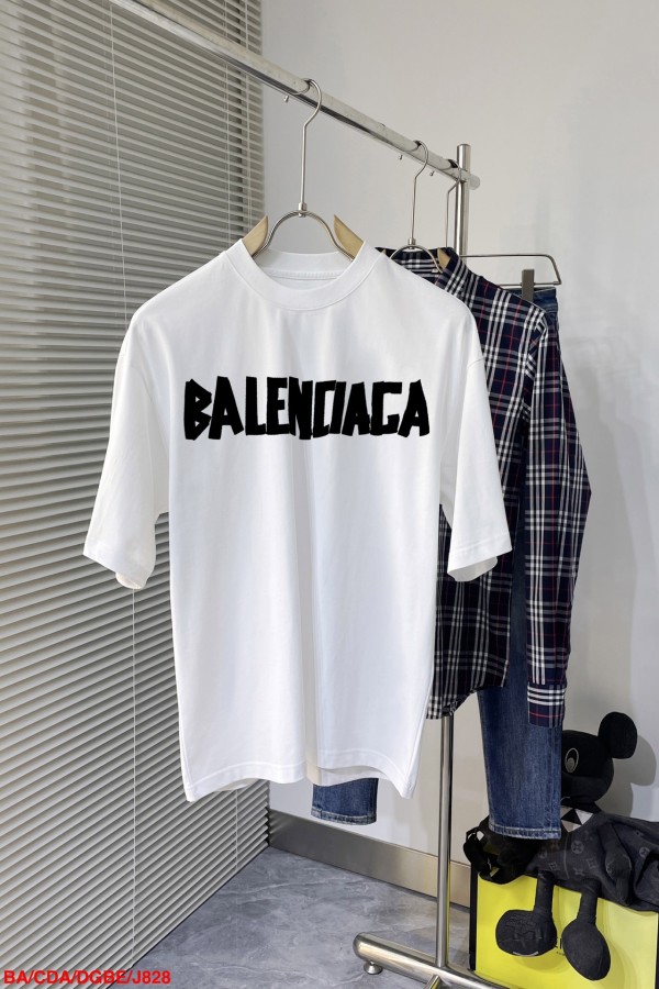 バレンシアガ服 BALENCIAGA 2026新作 Tシャツ
