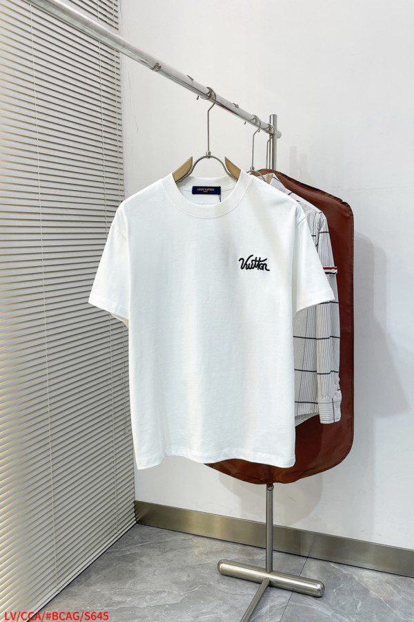 ルイヴィトン服 LOUIS VUITTON 2026新作 Tシャツ
