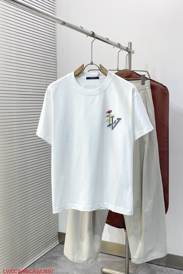 ルイヴィトン服 LOUIS VUITTON 2026新作 Tシャツ