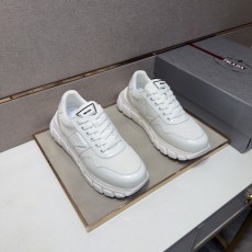 プラダ靴 PRADA 2026新作 カジュアルシューズ