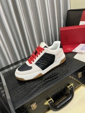 ヴァレンティノ靴 VALENTINO 2026新作 カジュアルシューズ
