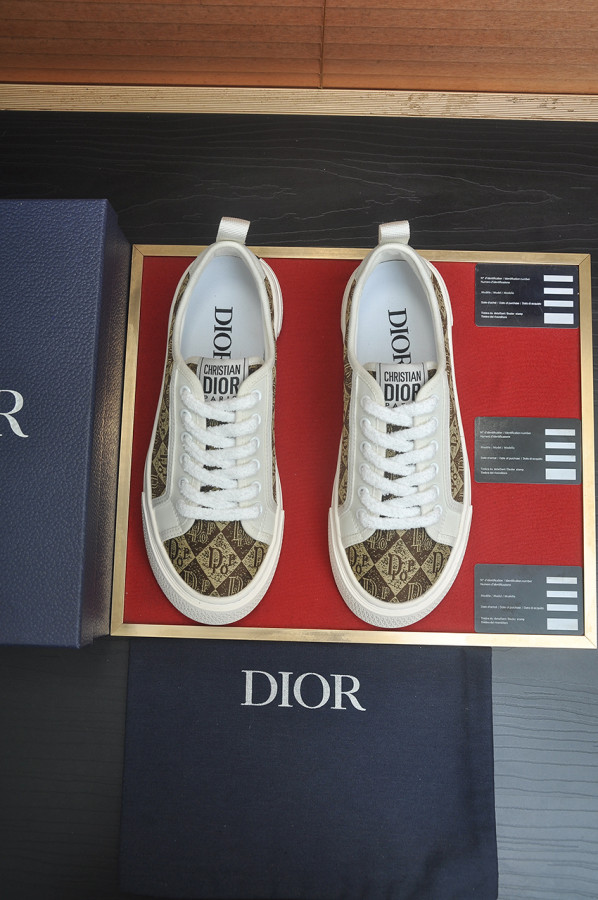 ディオール靴 DIOR 2026新作 カジュアルシューズ