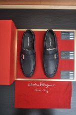 フェラガモ靴 Ferragamo 2026新作 カジュアルシューズ