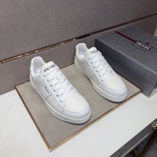 プラダ靴 PRADA 2026新作 カジュアルシューズ