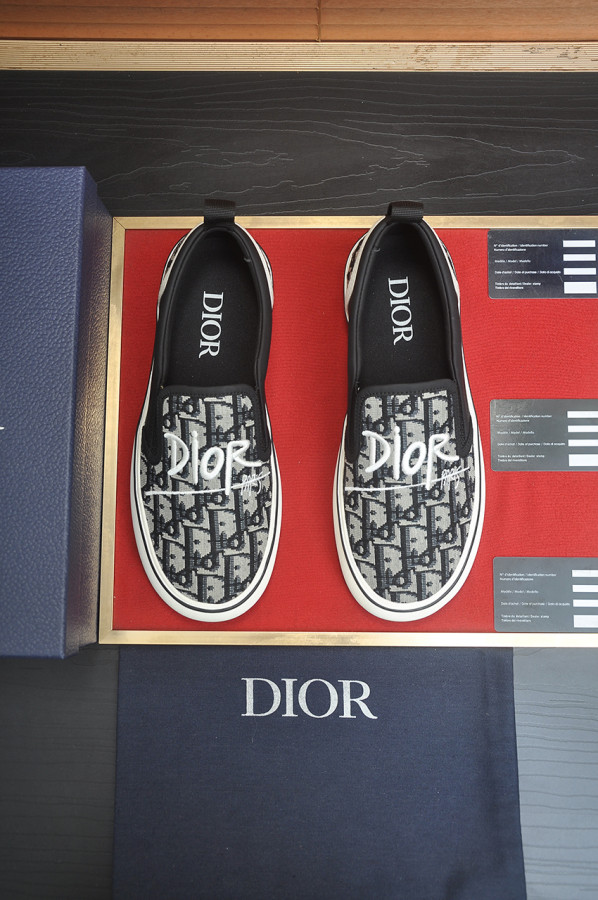 ディオール靴 DIOR 2026新作 カジュアルシューズ