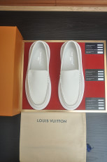 ルイヴィトン靴 LOUIS VUITTON 2026新作 スニーカー