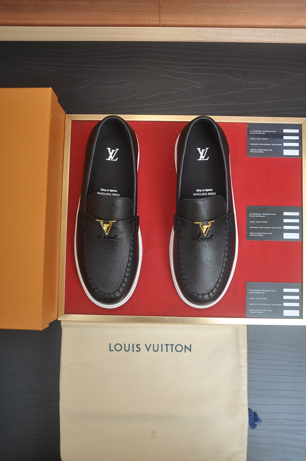 ルイヴィトン靴 LOUIS VUITTON 2026新作 カジュアルシューズ