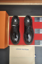 ルイヴィトン靴 LOUIS VUITTON 2026新作 モカシン
