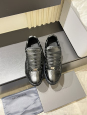 バレンシアガ靴 BALENCIAGA 2026新作 カジュアルシューズ