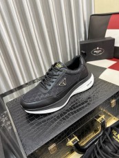 プラダ靴 PRADA 2026新作 カジュアルシューズ