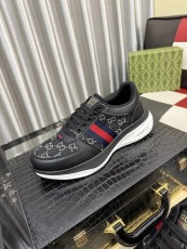 グッチ靴 GUCCI 2026新作 カジュアルシューズ