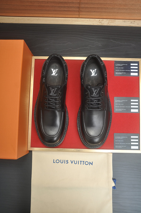 ルイヴィトン靴 LOUIS VUITTON 2026新作 モカシン